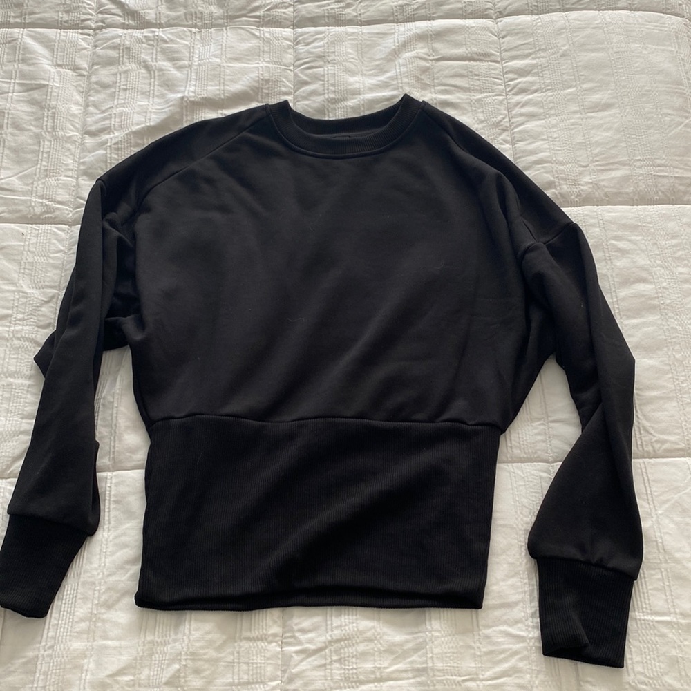Althleta Black Shirt